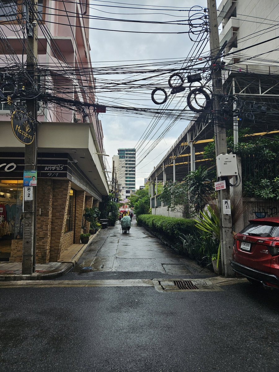 FlexDetente's tweet photo. 1 ère étape : 📍Bangkok https://t.co/5bkPu0V6ac