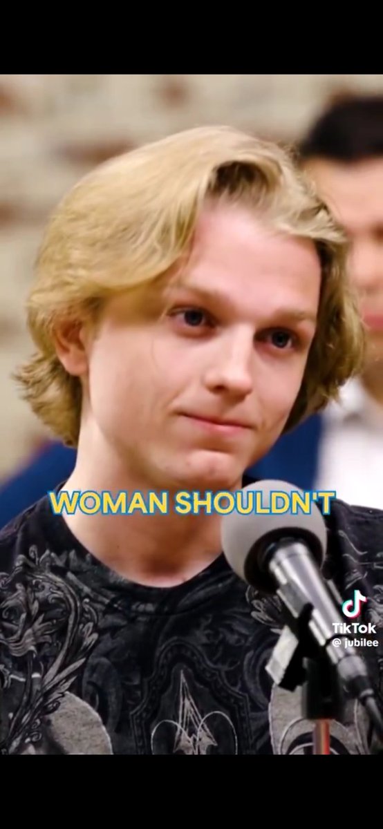 HeyHoKiddo's tweet photo. Sorry to break it to you but this is just Tom Holland in a wig https://t.co/fduLkglWKv