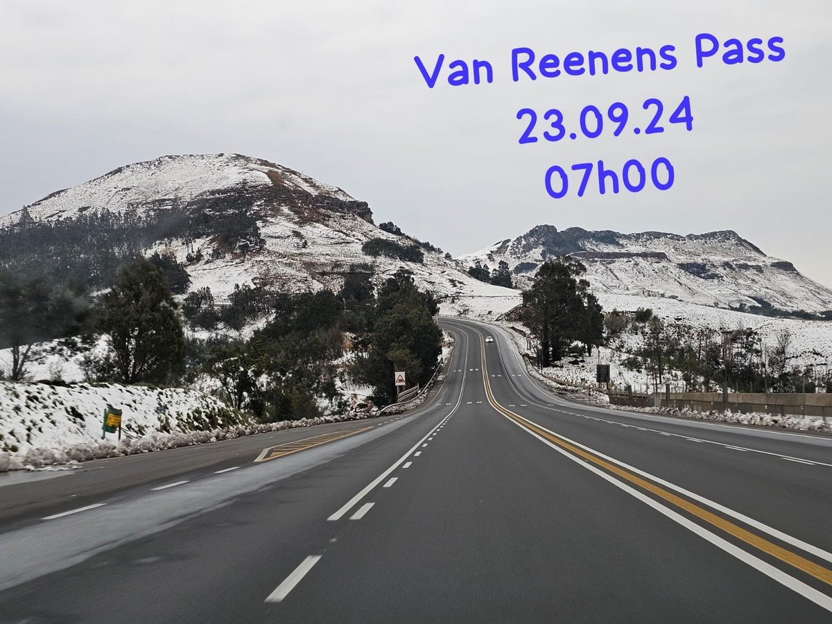 TrafficSA's tweet photo. KZN - N3 Route:   Van Reenens pass https://t.co/5HpFZpsnUd