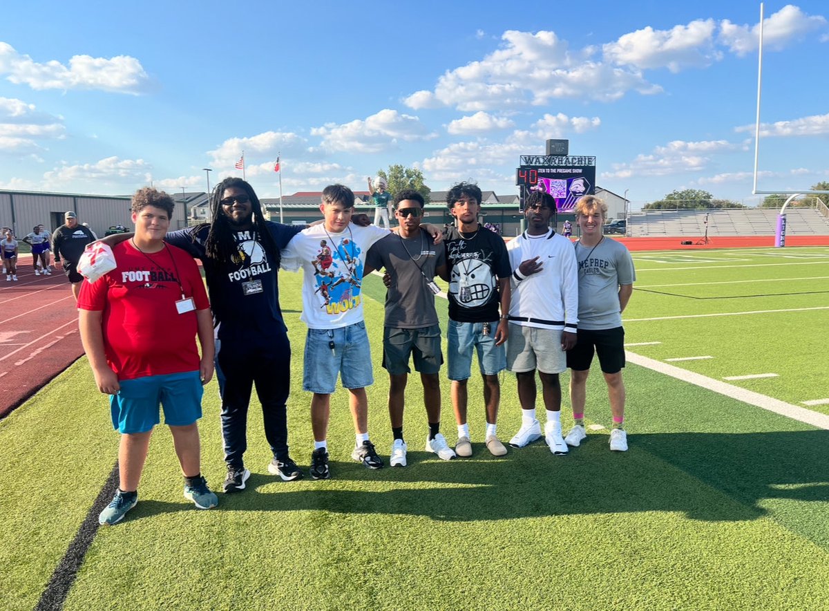 EliMoore65's tweet photo. I want to give a huge shoutout to coach Johnson for an amazing first unofficial visit to Nelson university. The energy of the coaches and team were amazing and I’m extremely grateful to have been able to experience it! https://t.co/l5fHsJhJbc