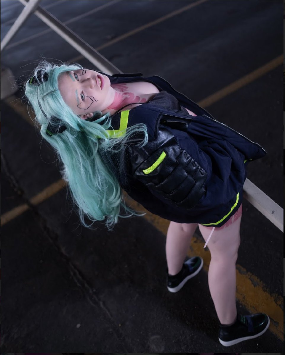 OrchidsCosplays's tweet photo. “sign me up, Choomba, into the fire” -Rebecca 
📸: alex.le on instagram 
💄: https://t.co/vy8w36rIO5.ari02 on instagram 
#rebeccacosplay #cyberpunkedgerunners #cyberpunkcosplay https://t.co/n2O9THp5QL