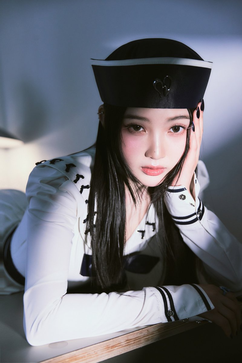 TOP100KPOP's tweet photo. TOP 75: Most-Followed K-POP Idols On Instagram

35. JOY (RED VELVET) 14,4M https://t.co/7861ilitc2