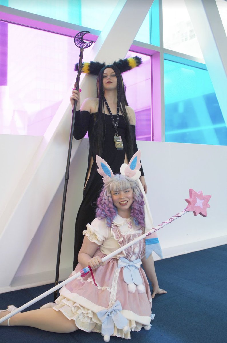 OrchidsCosplays's tweet photo. “You put up with me and do you know it”
📸: Spiderphotog on instagram 
#Sylveon #Umbreon #Sylveoncosplay #Umbreoncosplay #Pokémoncosplay https://t.co/nGbAVOUCPc