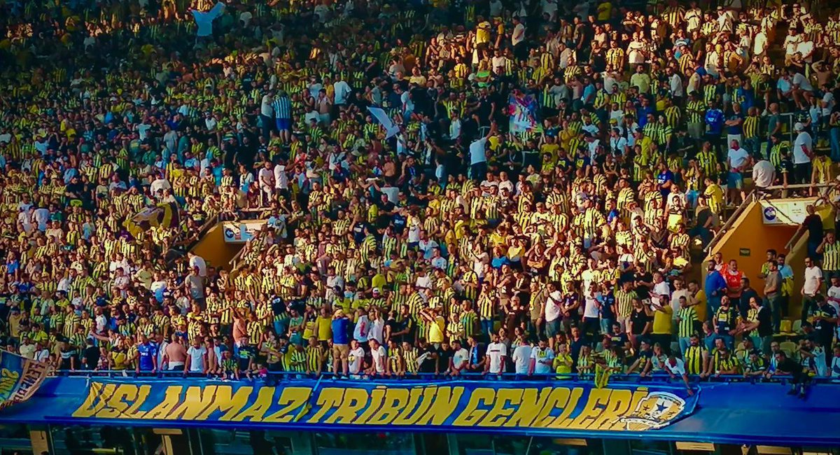 Perşembe günü oynanacak olan FENERBAHÇE-Union Saint Gilloise maçında bizimle birlikte hareket etmek isteyen taraftarlarımızın MARATON ÜST tribününden bilet almalarını rica ediyoruz.

HER ZAMANKİ YERİMİZDE MARATON ÜST H BLOKTAYIZ!

AİLEMİZ İÇİN SAVAŞACAĞIZ!

#Alikocistifa