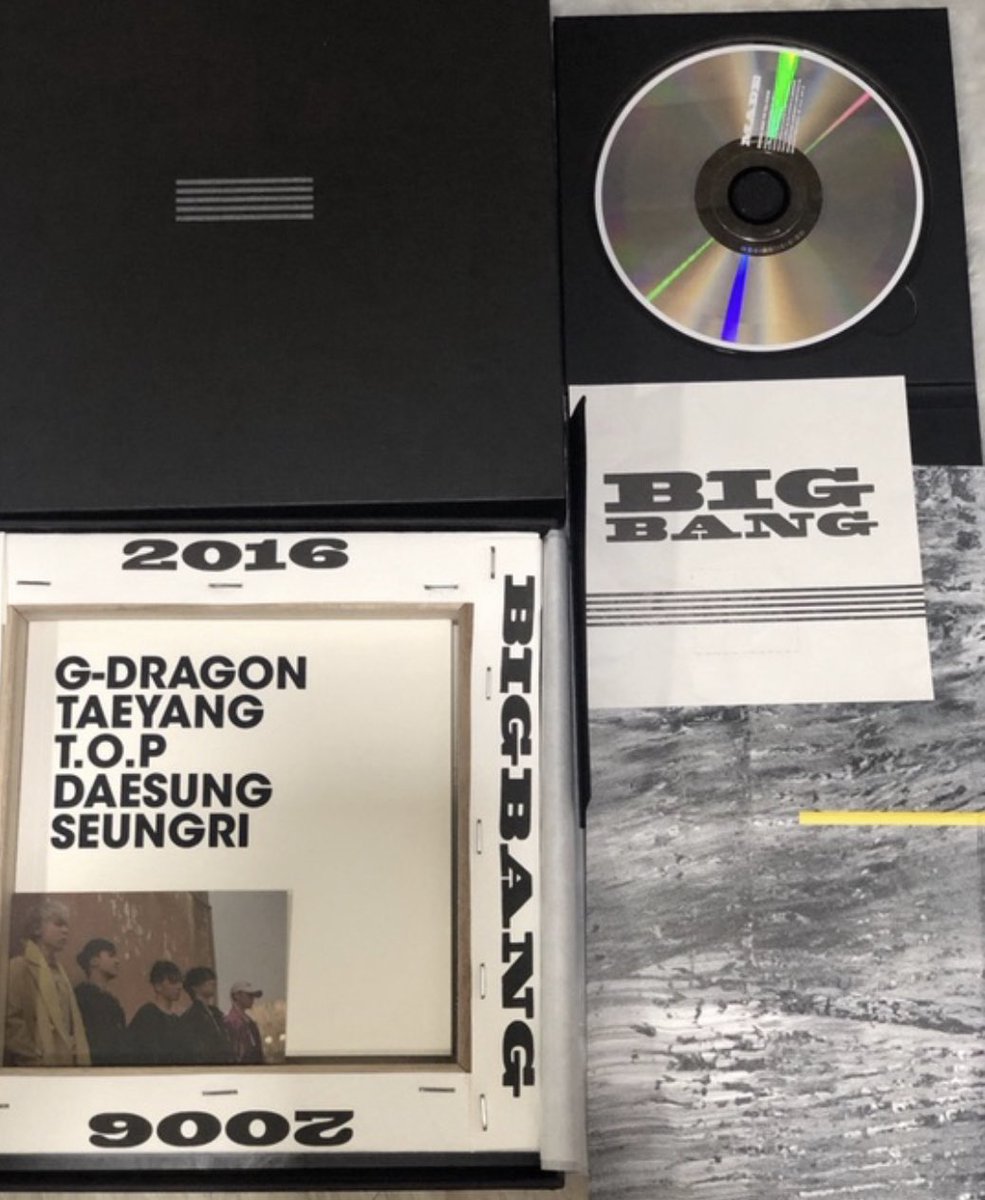 PACKAGEAVENUE's tweet photo. #KpackageAvenuePHOnhand

Meron pa pala akong may photocard. If interested dm nalang, sale ko na kasi need funds.

[WTS | LFB] Bigbang Unsealed MADE Full Album (Poster, GD, TOP, Taeyang, Daesung, Seungri, Group)

- MADE Full Album Group 1 version
- MADE Full Album Group 2 version https://t.co/ddzbNCj9xq