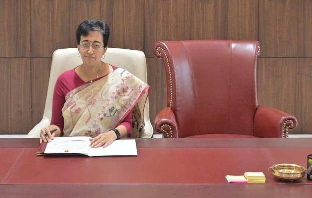 News Algebra tweet media