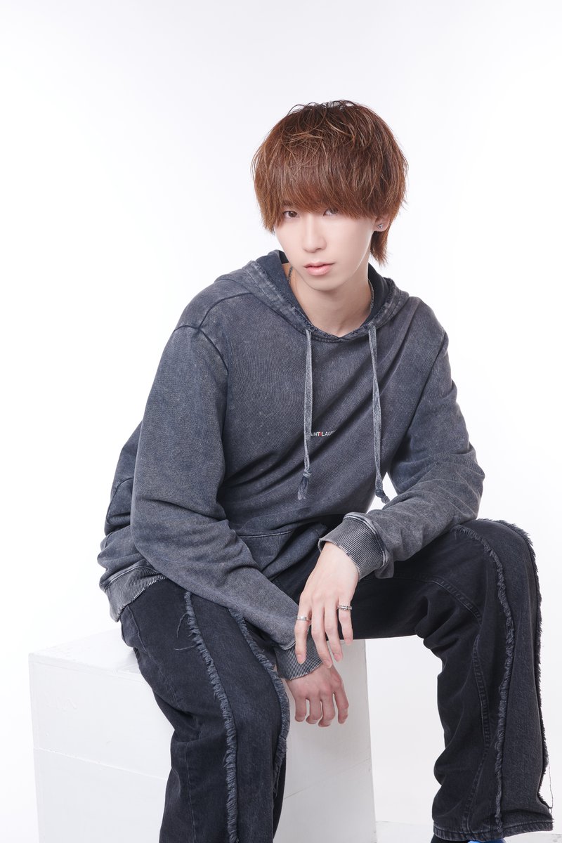 miami_studio_'s tweet photo. 【宣材紹介】
APiTSの咲人さん!シンプルな白背景がカジュアルな雰囲気にぴったりです😉
#宣材写真 #歌舞伎町 #歌舞伎町ホスト #ホス狂 #ホスト宣材 #ホス狂いと繋がりたい #ホスト #スタジオ #ホストクラブ #撮影 #sumappa #スマッパグループ #APiTS #アピッツ https://t.co/GtYwbsjlXB