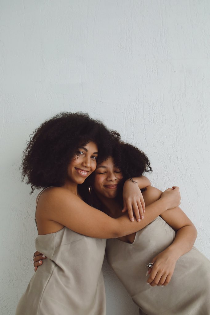 BebiNaturalz's tweet photo. Happy Monday! ✨ 
Huge thanks to all our amazing clients—your support means the world! 💖 Let’s keep glowing &amp; growing this week. Wishing you all confidence, success, &amp; great hair days! 🌸

#ClientAppreciation #NewWeekNewGoals #HealthyHairJourney #HairCareLove https://t.co/IacyaeHLDB