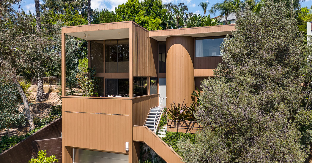 imasellshomes's tweet photo. $3.4 Million Homes in California https://t.co/DiSzyCHHP9 https://t.co/C4e6c12h7F