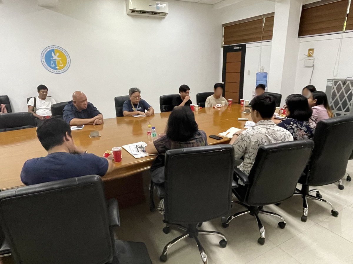 salinlahiphils's tweet photo. Noong Septyembre 20, nagsagawa ng diyalogo ang Salinlahi Alliance for Children's Concerns at Children’s Rehabilitation Center kasama ang mga batang biktima ng red tagging at iba pang kaso ng paglabag sa kanilang karapatan.
#ProtectOurChildren
#DefendOurFuture
#AbolishNTFELCAC https://t.co/KItSYup8Ua