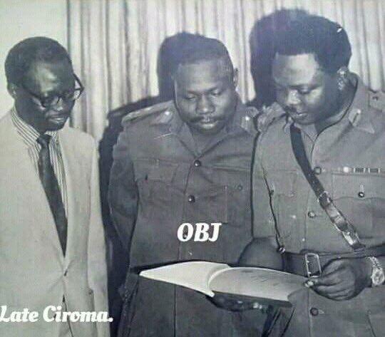 TheOperaNewsNG's tweet image. TODAY IN HISTORY: Ciroma Emerges CBN Governor | President IBB Creates More States
opr.news/s374e861224092…

#OperaNews #TodayInHistory #CBNGovernor