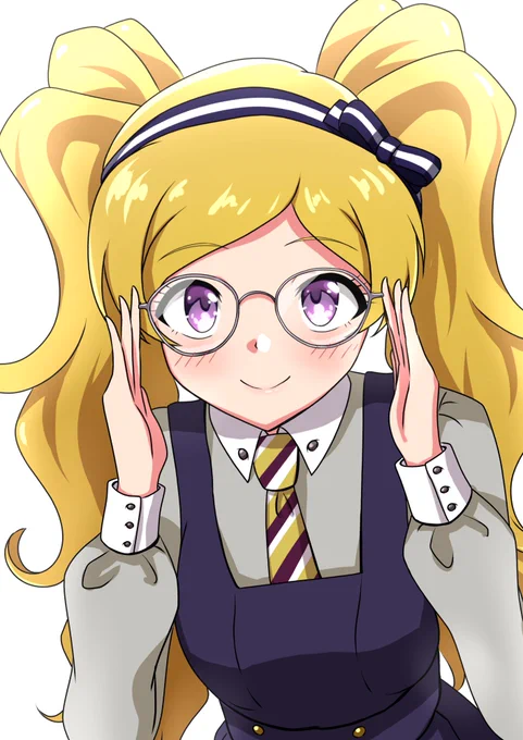 メガネ楽しみですね#エミリースチュアート 
