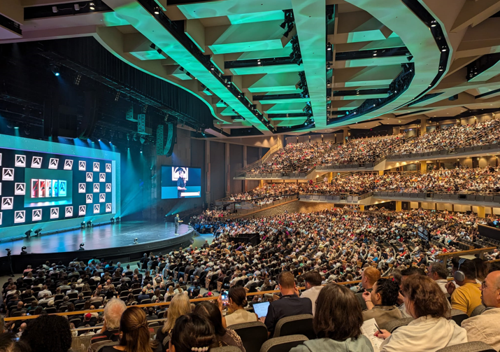 Our monthly leadership blog is live ---> Learn and grow with GLS24 by Steve Campbell, Director of GLN UKI.

As the UK summit season is set to commence, Steve looks back at the #GLS24 summit in Chicago. 

globalleadership.uk/post/learn-and…

#GLNUKI #DesignYourTomorrow