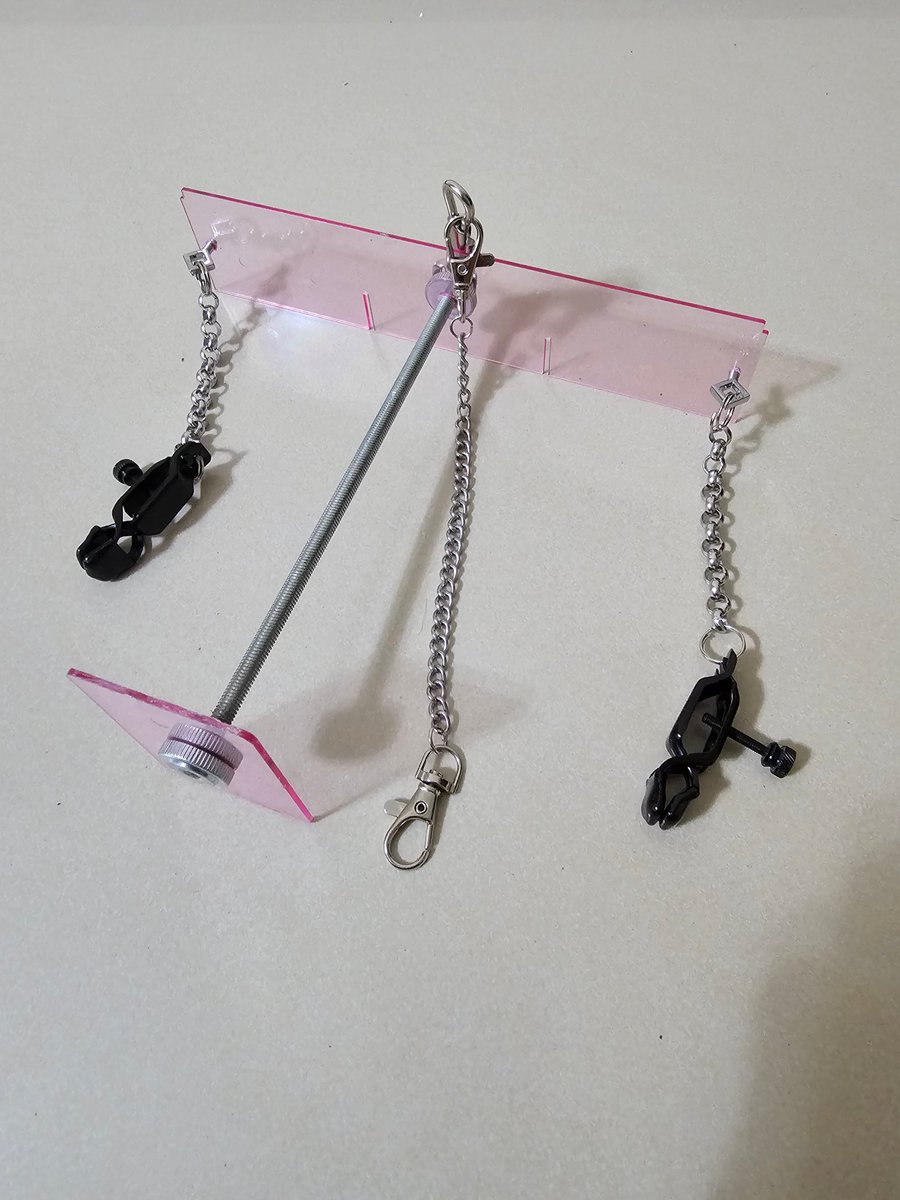 slave247story's tweet photo. 拉乳器  乳首引っ張り装置  nipple pulling device

因為小Q最近太常撫摩自己乳頭了...所以主人做了這個裝置作為懲罰...戴上後乳頭隨時都被拉扯到極限...好痛嗚...

After wearing a chastity belt, I often stroke my nipples for pleasure. This is a very lewd behavior, so the master decided to punish my nipples. My nipples hurt so much from being pulled at any time

#nippleplay #bondage #虐乳 #乳首責
