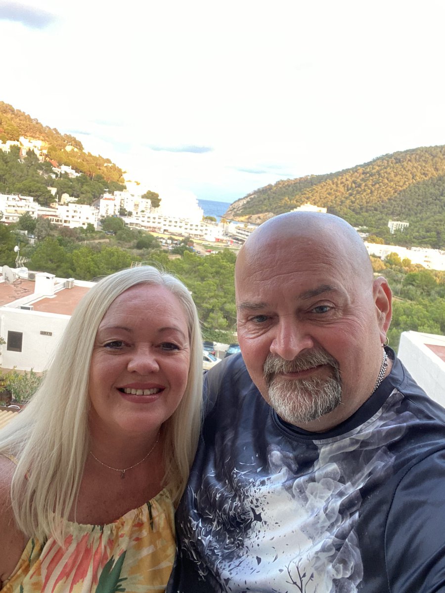 r_send's tweet image. Not posted for ages but currently chilling in #ibiza with my woman ♥️