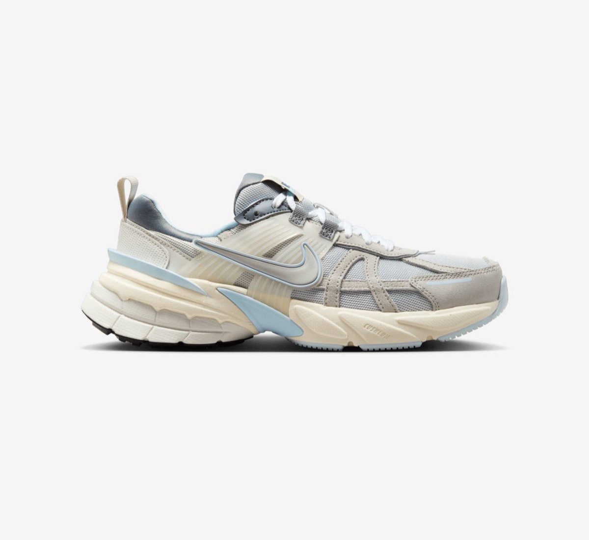 pomargusky's tweet photo. [ #Skyพรีออเดอร์ ] 🌻  Sale ! 
Nike V2K : 3590 บาท 
สีตามเฉพาะที่ลงค่า 

ปกติ 5000 เลยค่า

#รองเท้าnike #Nike #พรีจีน #พรีออเดอร์ญี่ปุ่น #พรีออเดอร์เกาหลี #พรีเกาหลี #พรีออเดอร์จีน #ของมันต้องมี #ของดีบอกต่อ #saveออมหลิง #โกแฮร์ #BAMESISSHOWCASEINTORONTO #รองเท้า #รองเท้าadidas https://t.co/bjNc5PVyKv