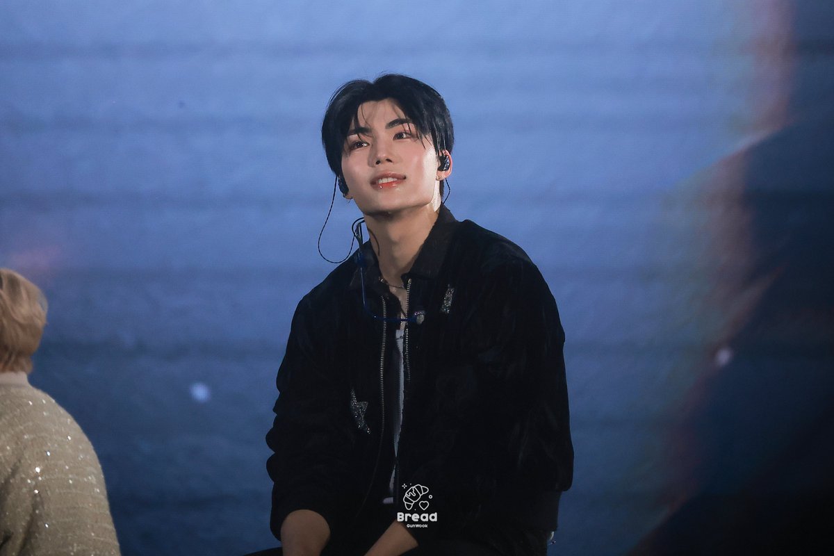 240922

💖

#박건욱 #PARKGUNWOOK #パクゴヌク #朴乾旭 #ZEROBASEONE #ZB1