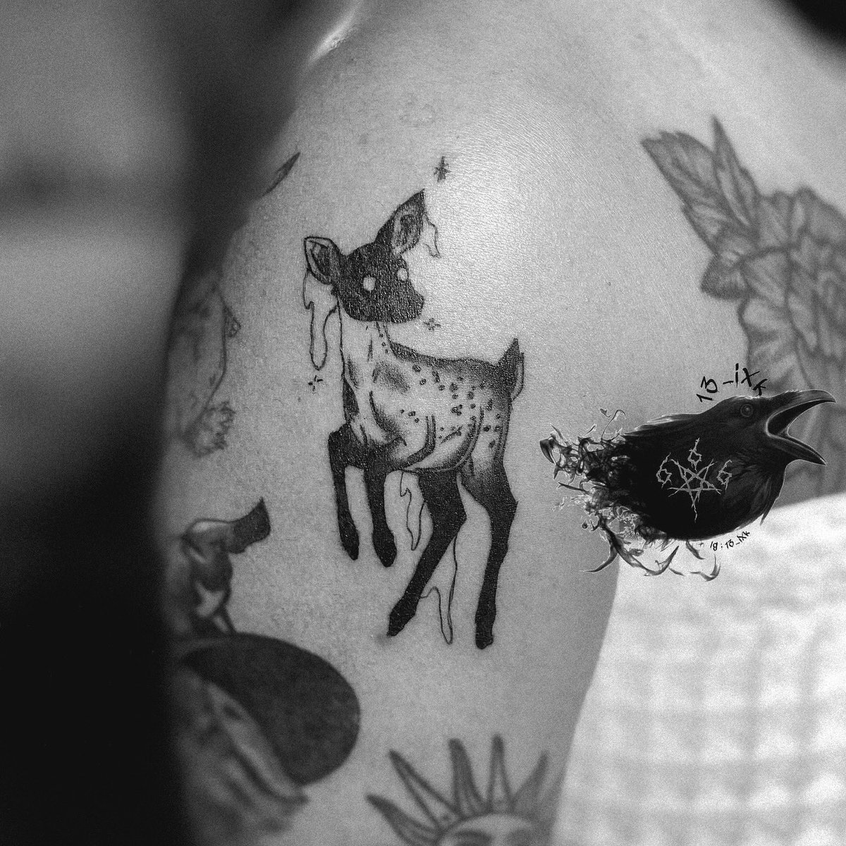 🦌
@13_ixk 

#ช่างสักสุพรรณบุรี #tattoo #ช่างสัก #สักลาย #tattooblackwork #tattooblackandgrey #blackwork #สักลายขาวดำ #tattooart #ครีเอเตอร์มือใหม่