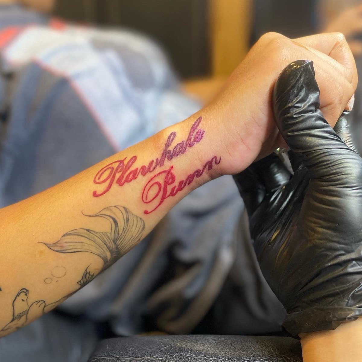 Plawhale&amp;Punn 👩🏻👶🏻
@_txtxrrr 

#ช่างสักสุพรรณบุรี #tattoo #ช่างสัก #สักลาย #tattooblackwork #tattooblackandgrey #blackwork #สักลายขาวดำ #tattooart #ครีเอเตอร์มือใหม่