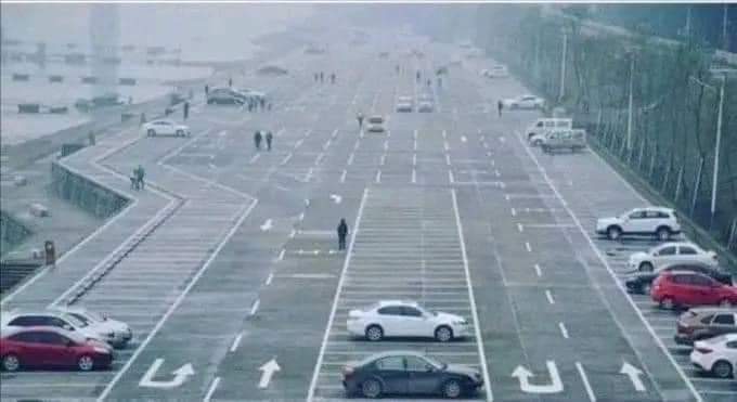 In Japan, those who arrive early to work park in a parking lot further away from their workplace in order to give way to those who arrive late to make it on time.

This is called mutual understanding.