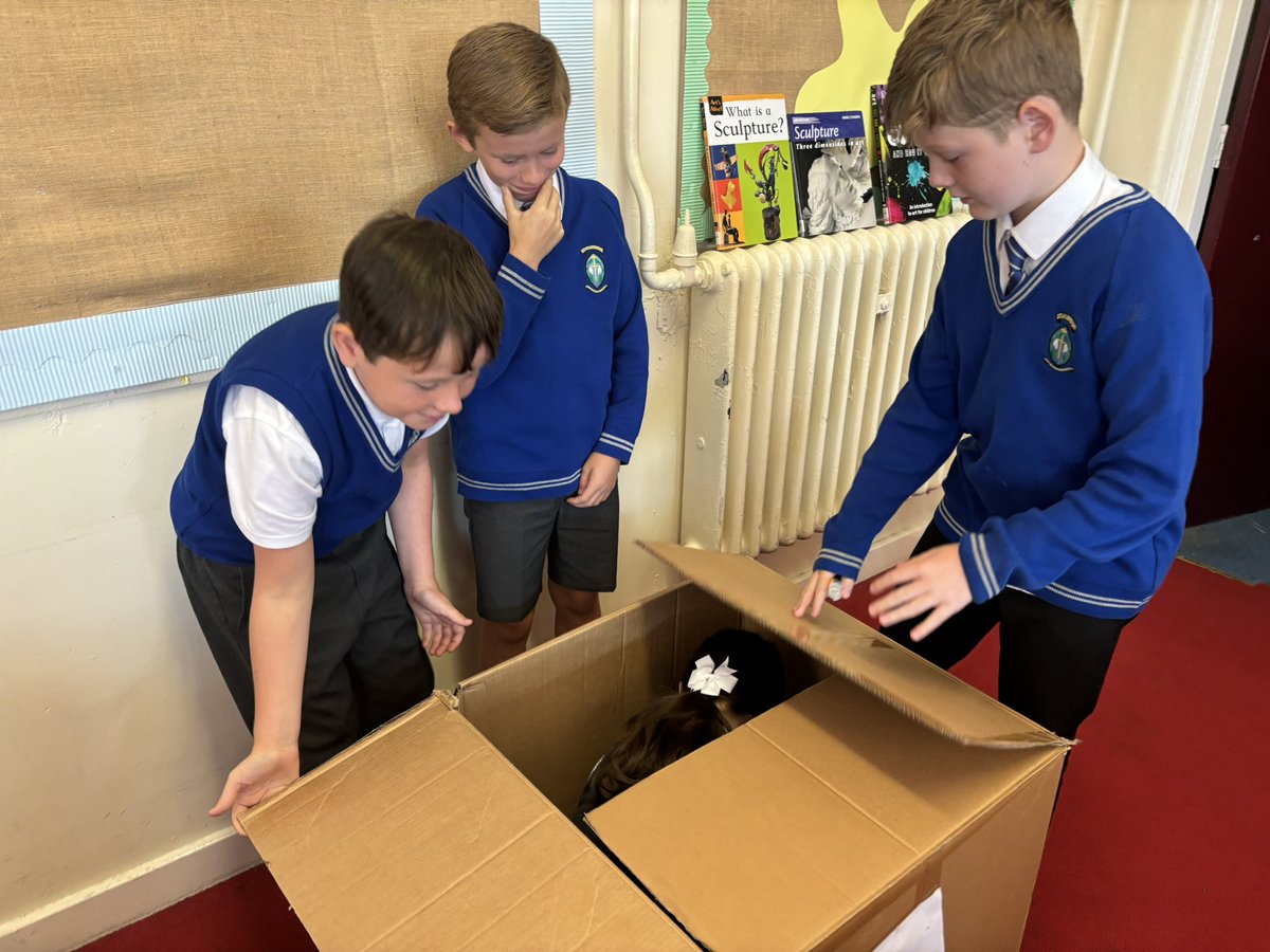 StAloysiusL36's tweet photo. Washington have been using drama to analyse Henry’s thoughts and feelings when escaping slavery in his freedom box #HenrysFreedomBox #EnglishatStAloysius @LiteracyCounts1 https://t.co/Q8k1VIuSPA