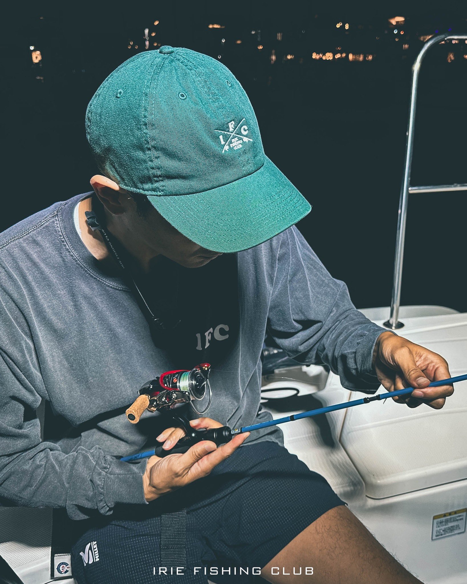 grn - 手ぶらベスト grn outdoor×IRIE FISHING CLUB NEW ITEM】×grn outdoor -TEXT LOGO 60/40 CUSHION BLANKET