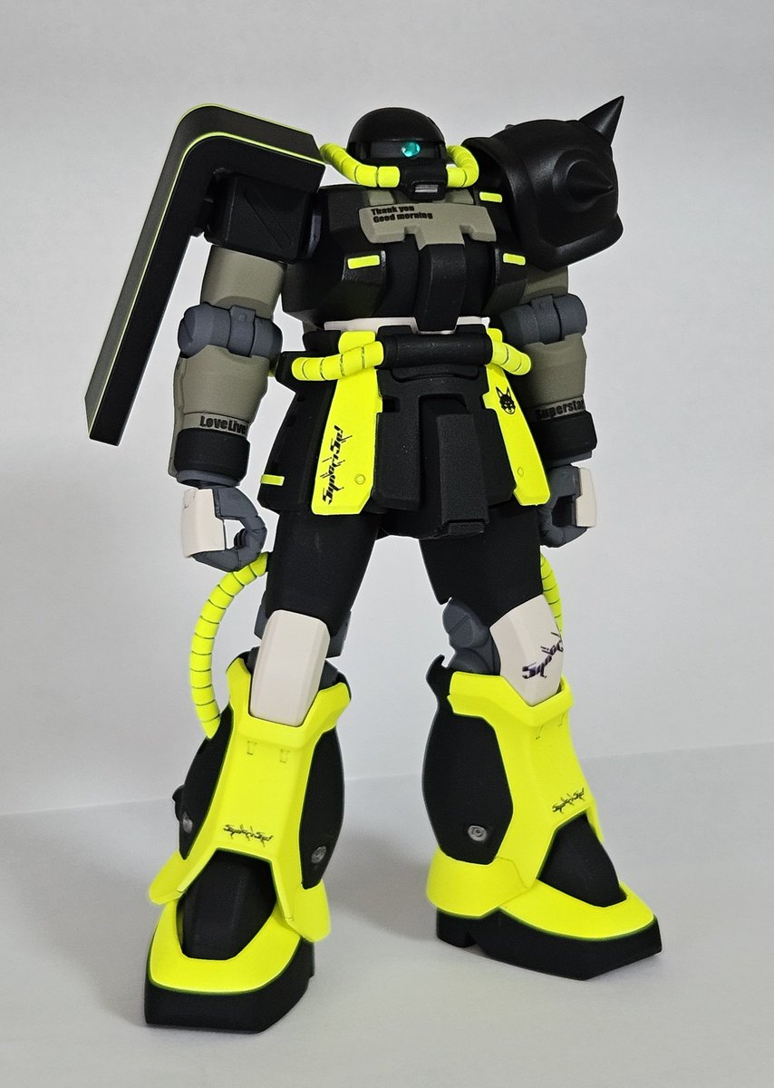 ichik_ing_LL's tweet image. Liella!ユニットライブ&amp;amp;ファンミ最終章時に作った5yncri5e!専用ザクII（桜小路きな子機）を、自作デカールを使って仕上げました！これにて完成…！
モチーフ衣装に入っているロゴをイメージしつつ、アレンジして遊んでいます。
#ガンプラ
#Liella　#5yncri5e
#ありがと今日も