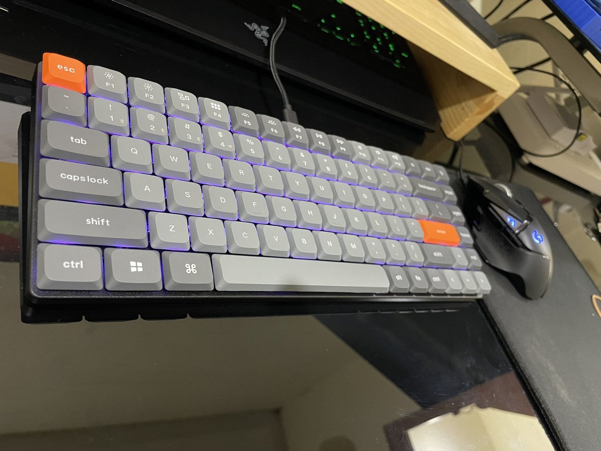 mencoba breakdown kenapa jangan beli keyboard mechanical 
youtu.be/6SqqAjAaT3w