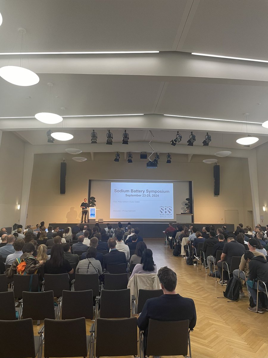 AK Adelhelm (@adelhelm_group) on Twitter photo <a href="/AdelhelmP/">Philipp Adelhelm</a> giving the welcome speech to all invited speakers and attendees! The 5th Sodium Battery Symposium has officially started! <a href="/AdelhelmP/">Philipp Adelhelm</a> giving the welcome speech to all invited speakers and attendees! The 5th Sodium Battery Symposium has officially started!