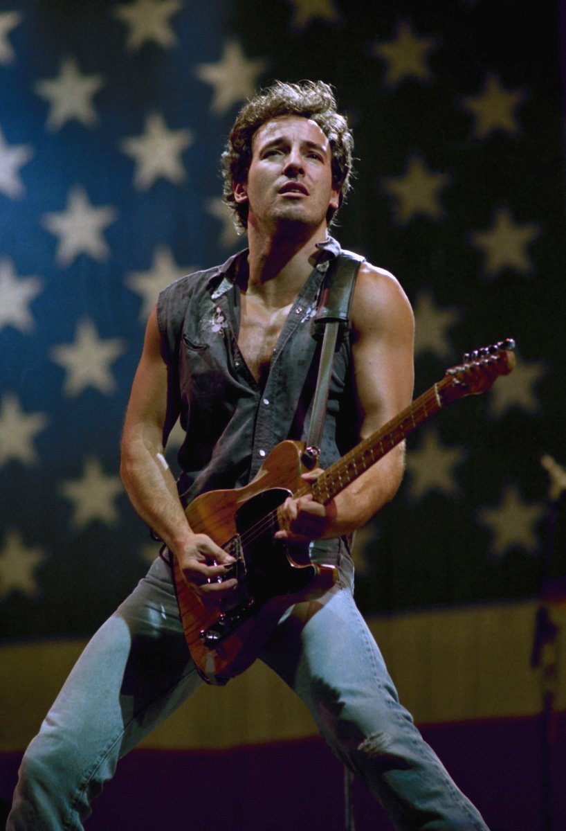 HAPPY 75TH BIRTHDAY BRUCE!

Thank you for the music! Thank you for the memories! Cannot wait for next year!! 💙