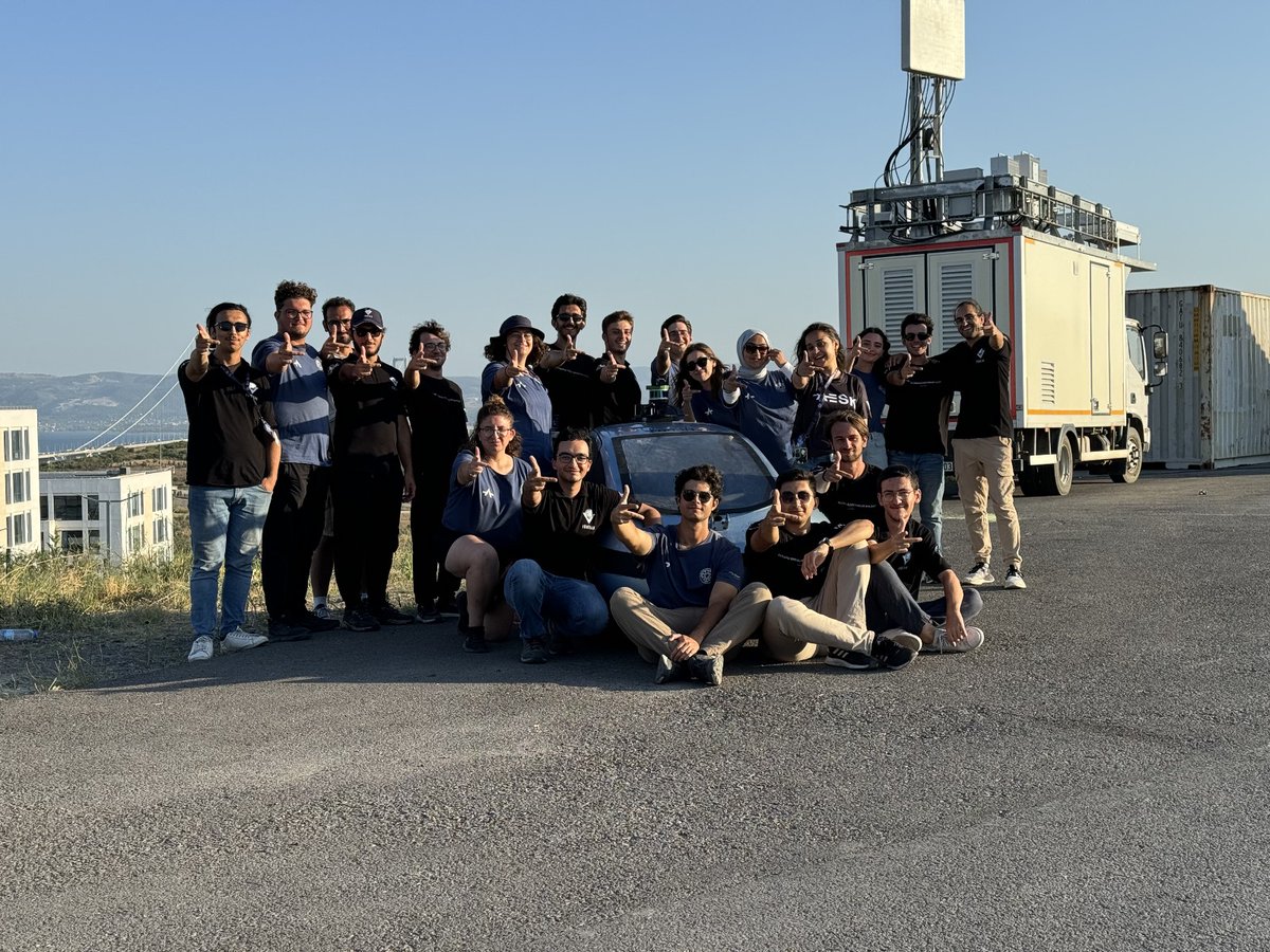YTÜ AESK OLARAK ROBOTAKSİ BİNEK OTONOM ARAÇ BİRİNCİSİYİZ! 🏆🎉

TEKNOFEST 2024 kapsamında düzenlenen Robotaksi Binek Otonom Araç Yarışı'nda parkuru bitiren tek takım olarak birinciliği kazanmanın haklı gururunu yaşıyoruz! 💙✨

💫 Yıldızımız daima parlasın! 💫