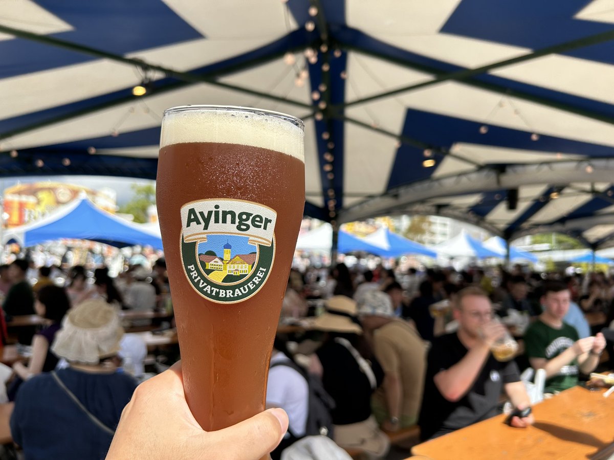 Hiroshima_OKT's tweet photo. 暑い日にはビール🍺
ビールといえばオクトーバーフェスト🇩🇪

まだまだ営業しております！
是非ご来場ください〜‼️

#広島オクトーバーフェスト 
#オクトーバーフェスト
#ビール
#beer
#広島
#アインガー
#Ayinger https://t.co/vt8Cw3tOWo