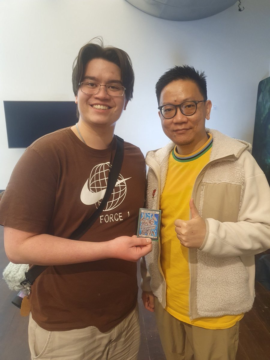 lethievan's tweet photo. Got to meet my favourite artist over the weekend at Sydney Calling. Love your work @iJVR 

In other news I like drafting the tumble dryer and the oscilio-aurora matchup was the bane of my run :) https://t.co/qnGLXpWVt4