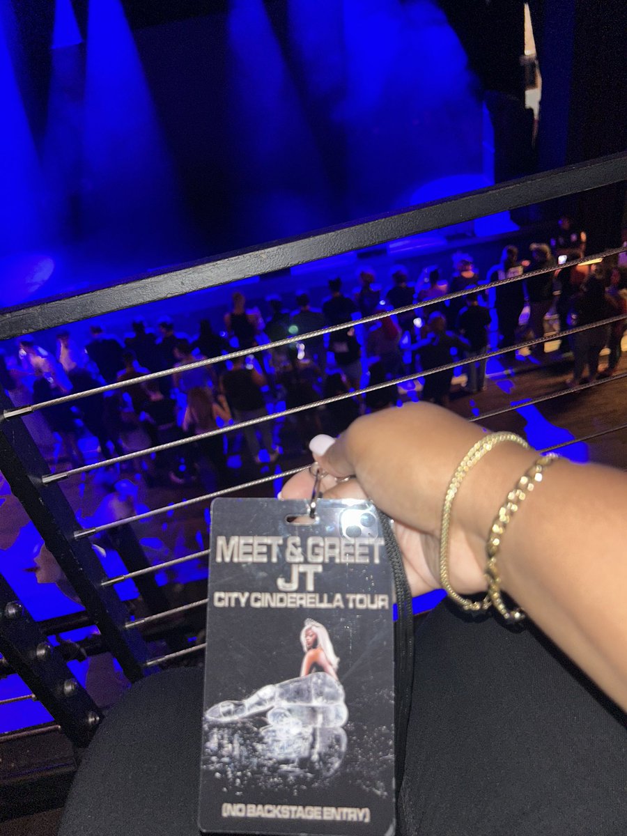 shutupkrysta's tweet photo. I’m so proud of the show @ThegirlJT put on tonight. It actually brought me to tears because I know what it’s like to build yourself from the ground up. Impeccable production. Great stage presence. Breath and crowd control. Keep going Queen we’re rooting for you! https://t.co/p9yRxoSBuW