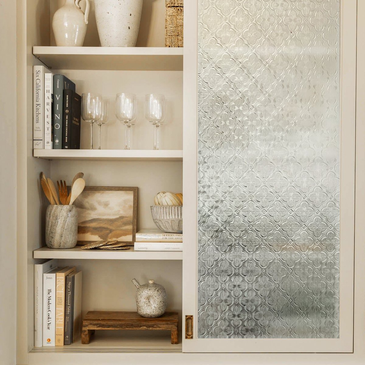 Fancyfix16015's tweet image. The delicate floral patterns evoke a sense of nostalgia, bringing the beauty and grace of classic Chinese art into your modern living space..#Fancyfix #HomeInspiration #InteriorDesign #DIYHome  #windowfilm
check the link: fancyfix.shop/products/vinta…