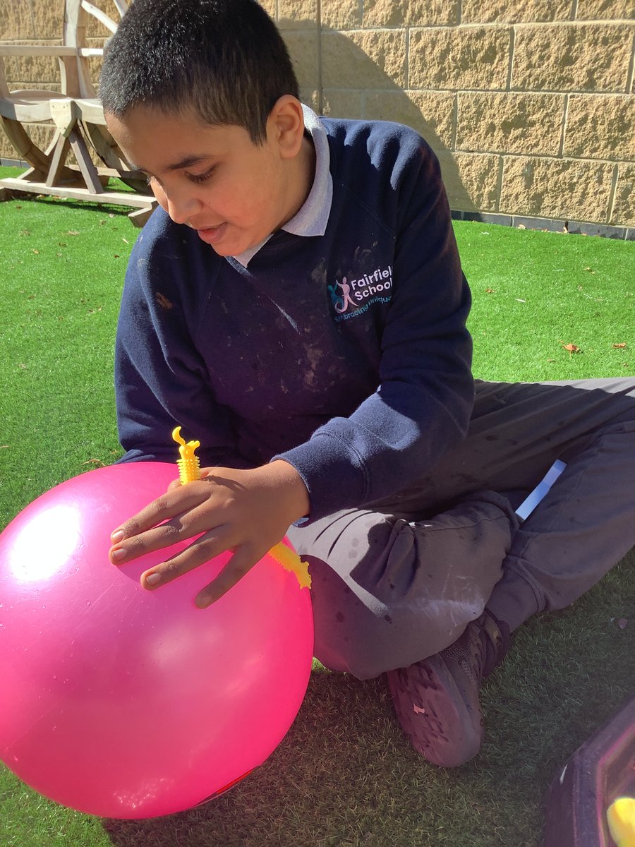 Fairfieldstweet's tweet photo. The students in F10 love playing out in our redesigned playground https://t.co/6ucb1ZHYc7