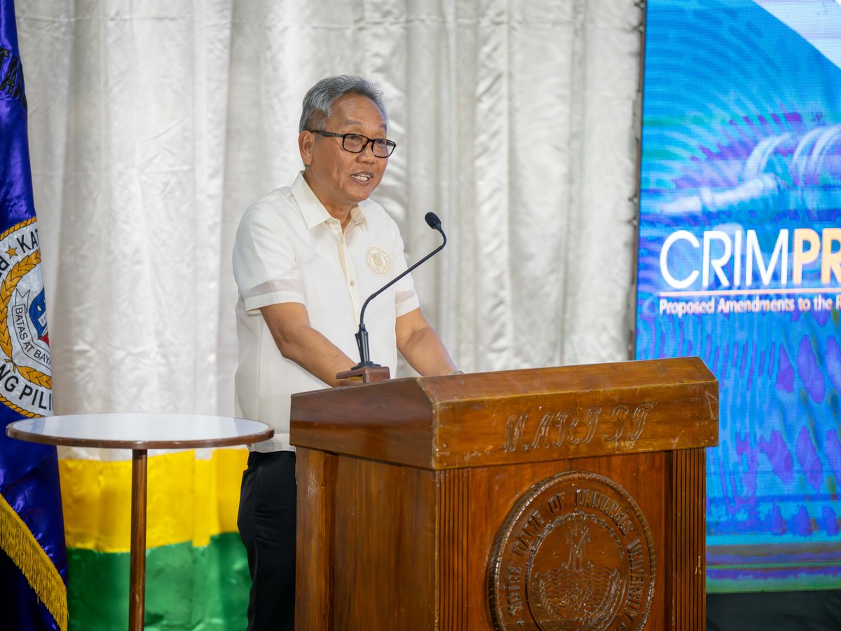 SCPh_PIO's tweet photo. The Proposed Amendments to the Rules of Criminal Procedure include new concepts of conditional arraignment, custodial hearing vis-à-vis applications for bail, a certified DNA (deoxyribonucleic acid) test result as a new ground for a motion for new trial, and vesting exclusive jurisdiction to the Department of Justice to conduct preliminary investigations.

These were discussed by over 140 judges, court personnel, private and public practitioners, and members of the academe in the second leg of the series of discussions on the Proposed Amendments to the Rules of Criminal Procedure on September 17, 2024, in Notre Dame of Dadiangas University (NDDU), General Santos City.

READ: https://t.co/lspW4cNNit

#SupremeCourtPH #CRIMPROConsultations #CRIMPRORevisionProject #SPJI