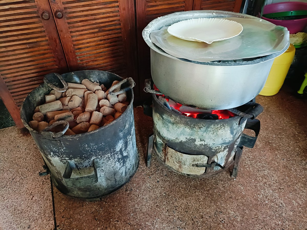 eco2libriumllc's tweet image. Looking for a cleaner, cost-effective alternative to charcoal? Our briquettes are here to transform how you cook, heat, &amp;amp; power your home - while protecting the #environment!
By choosing #briquettes, you’re contributing to a greener future while supporting local communities.