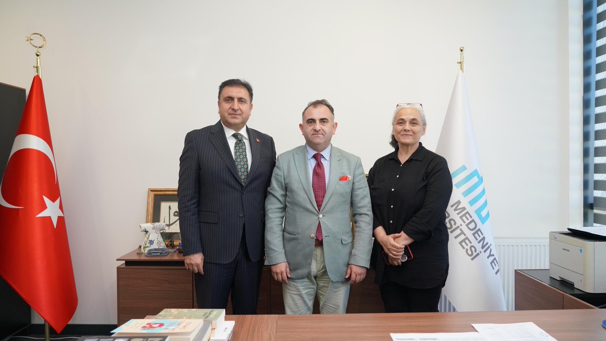 İstanbul İl Milli Eğitim Müdürü Doç. Dr. Murat Mücahit Yentür, 12 Eylül 2024’te üniversitemizi ziyaret etti. Prof. Dr. Ahmet Akın’ın ev sahipliğini yaptığı ve Prof. Dr. Zarife Seçer’in de katıldığı toplantıda çocuk gelişimi ve öğretmen eğitimi alanlarında iş birlikleri görüşüldü.