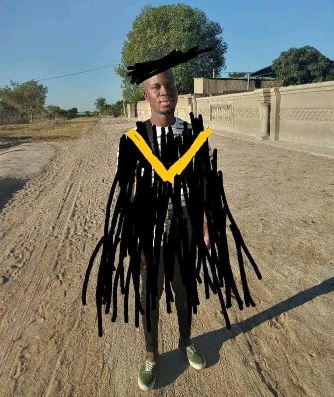 mogodijnkgapele's tweet image. 🚨 Please help me to extend my studies 🚨

Major studies; 

FF1 &amp;amp; 2 skills programmes ✅

HAZMAT first responder operational &amp;amp; awareness level ✅

Fire fitness ✅

Diploma in fire technology ❎

Safety officer ❎

First aid ❎

#fireschool #firefighter #Career #EMCARE #Training