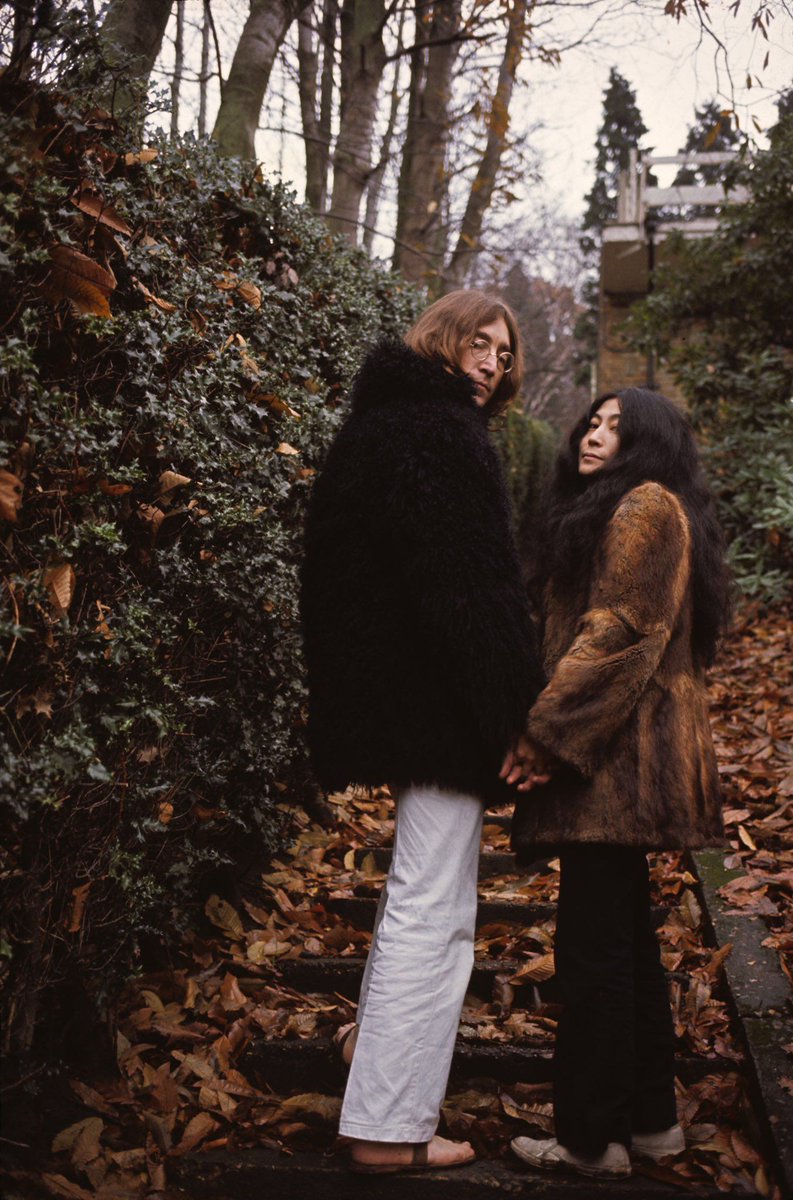 John &amp; Yoko (1969)

📸: Susan Wood