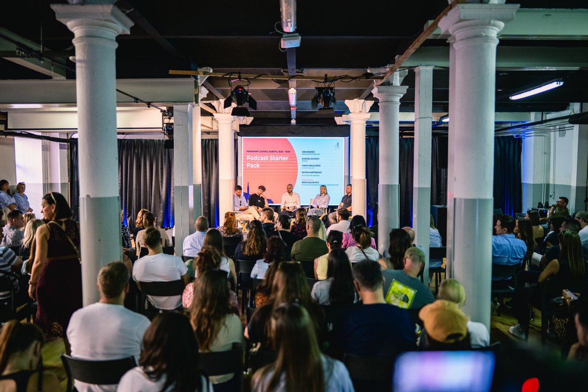 Weekend Media Festival tweet media