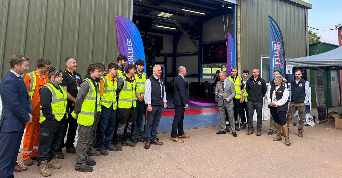 DevSomLSIP's tweet photo. A fantastic Friday at @BictonCollege in East Budleigh where @CornwallCollege held the official opening of its new Agritech Advanced Engineering Centre. The new equipment has been funded by @educationgovuk through the Local Skills Improvement Fund 🚀
#LSIP #LSIF #Engineering https://t.co/6ovFW2N78b