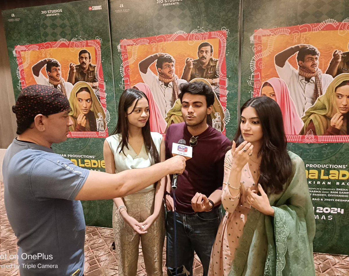 Deepsingh_page3's tweet image. &apos;Laapataa Ladies&apos; is India&apos;s official entry to the Oscars in the Best Foreign Film Category 2025.
@AKPPL_Official @ikiranrao @ravikishann #Oscar #Oscar2025 #LapataLadies