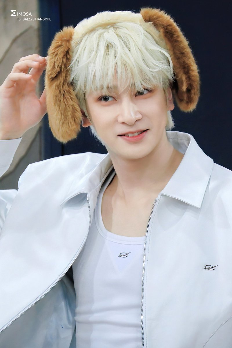 mimosa991207's tweet photo. 240321 Makestar

A big fluffy puppy 🐶🐶🐶

#한결 #이한결 
#HANGYUL #LEEHANGYUL 
#BAE173 #비에이이173 https://t.co/XumpToFAzB