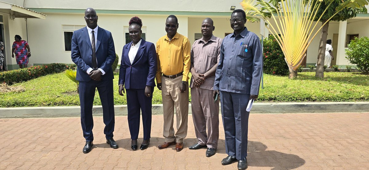GarangTimdor's tweet photo. I am grateful to represent TOCH with my field team in the Validation workshop organised by the Ministry of Health and UNICEF on Multi-Year Study on GBV Risk Mitigation in Nutrition Prigramming in SSD.TOCH participated in the research supporting GBV components in Warrap.
#SSOT https://t.co/arR9WPyr6b