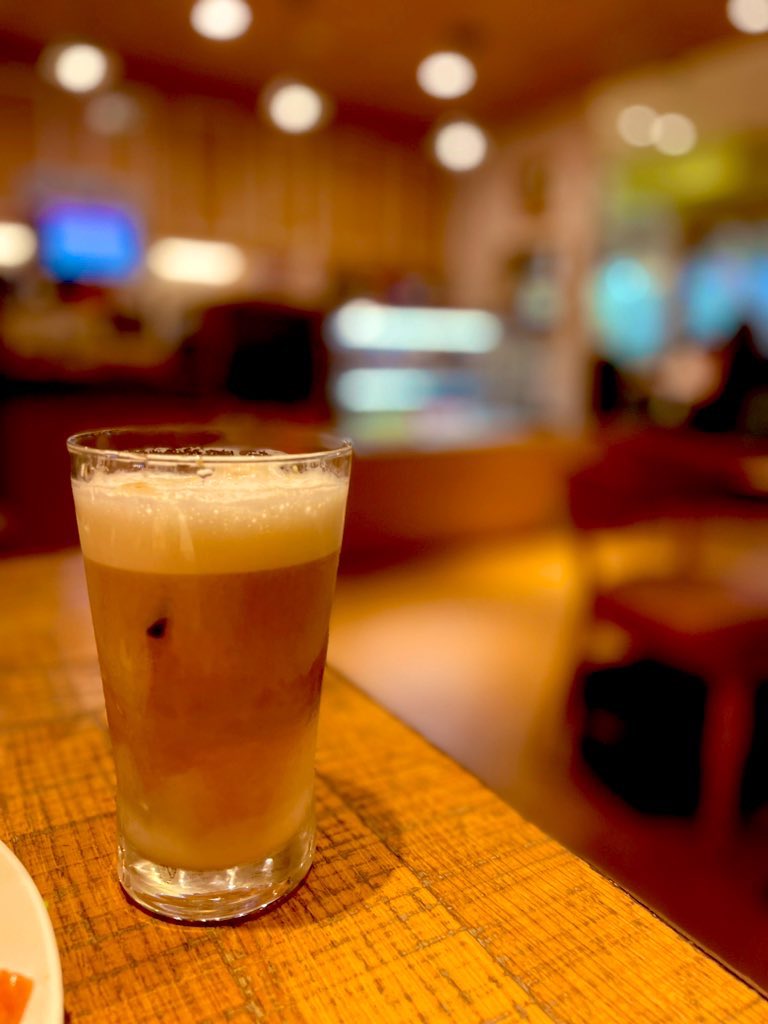 gggtakerunrun's tweet photo. 今日は早起きやったんで😊☕️
#ツリーカフェ
#TreeCafe
#モーニング
#アイスカフェラテ https://t.co/IGiu4T3hYp
