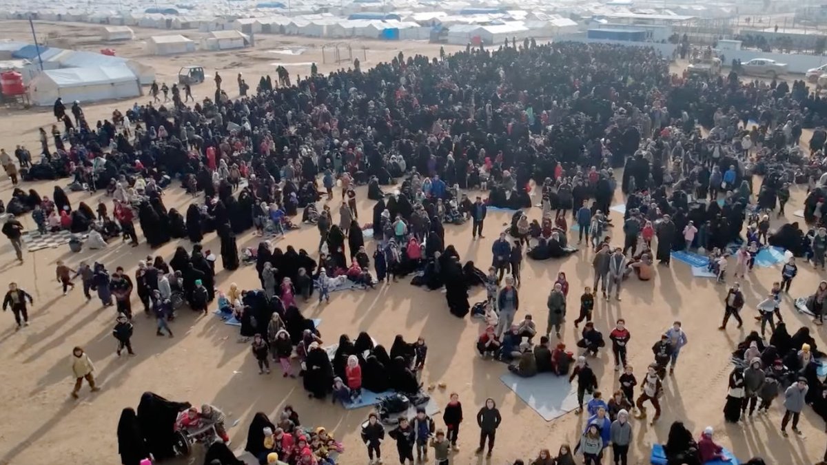 Aile ve vatanlarından mahrum edilmiş 300 Türk kadın Bağdat Rusafa ‘da 8 yıldır tutuklu. 14 yaşında kandırılmış genç kızlar, 80 yaşında çocuğunun peşine takılmış masum anneler. Hiçbir şekilde adil yargılanma söz konusu değil. İade talep ediyoruz.

<a href="/adalet_bakanlik/">T.C. Adalet Bakanlığı</a> <a href="/TC_Disisleri/">T.C. Dışişleri Bakanlığı</a>