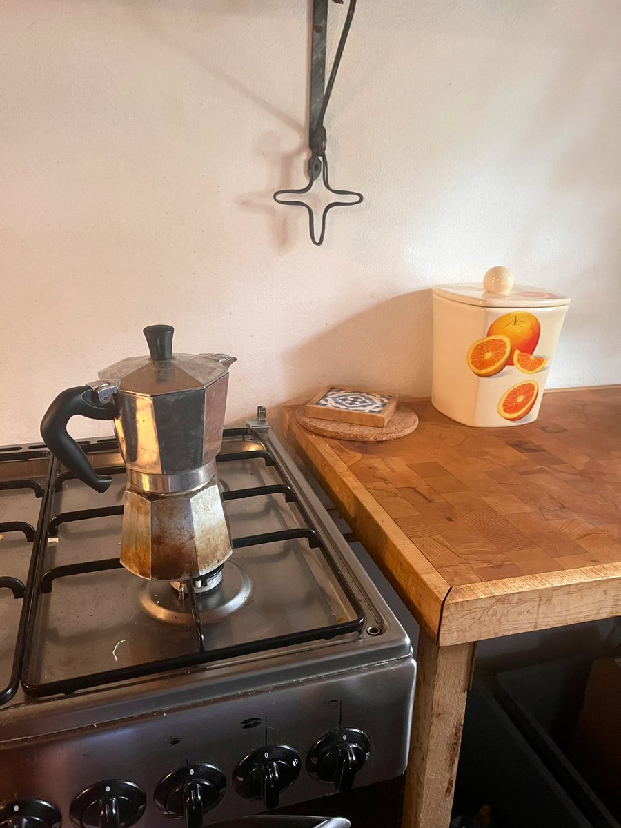 FakePlasticRuby's tweet image. Zie weer een heleboel mensen die niet het concentratievermogen hebben om verder dan een titel te lezen en aangezien dat mij(n job) overbodig maakt ga ik dan hier blijven, ciaokes byekes.