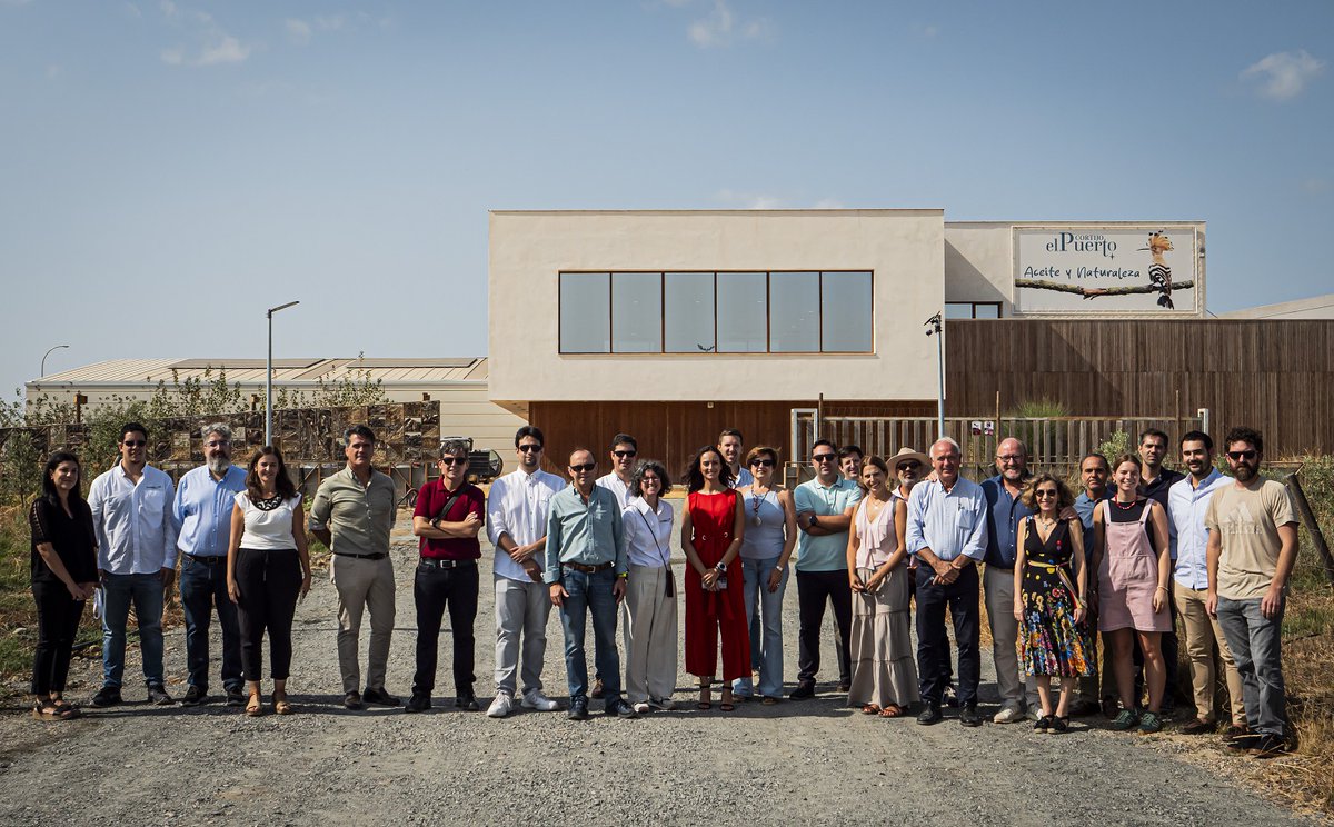 🙋 Investigadores de <a href="/aguayenergia_gr/">Grupo Agua y Energía</a> y <a href="/cei_A3/">ceiA3</a> del grupo operativo TIC4Bio han presentado una herramienta que permitirá:

💧 Ahorrar hasta un 20% de agua en explotaciones agrarias.
👩‍🌾 Un aumento de la biodiversidad que puede reducir el 38% del coste de insumos.